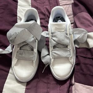 Rare Puma sneakers size  6.5